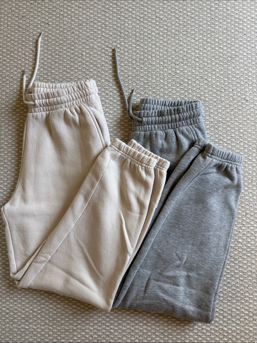 Forever 21 Joggers XS Gray and Cream
